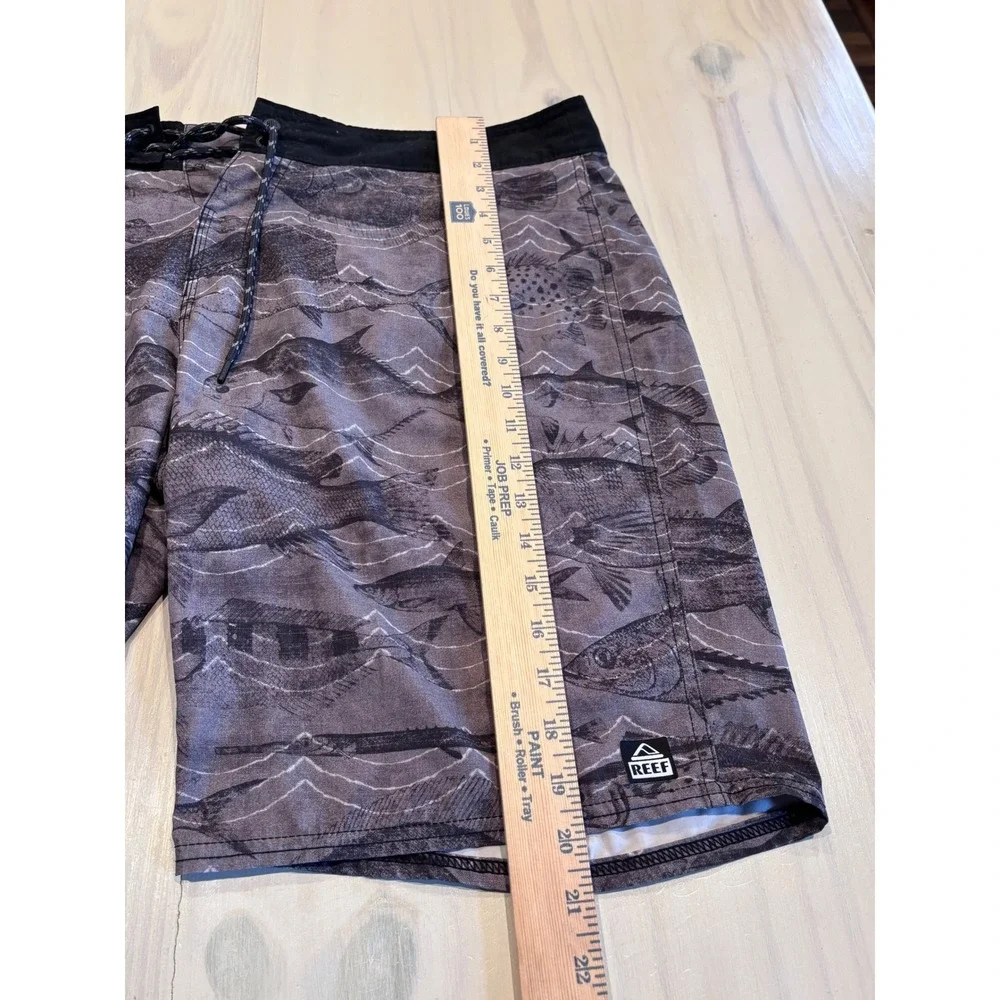 Reef Mens Fish Print Board Shorts Gray Black Performance‎ Surf Swim Trunks 36-37